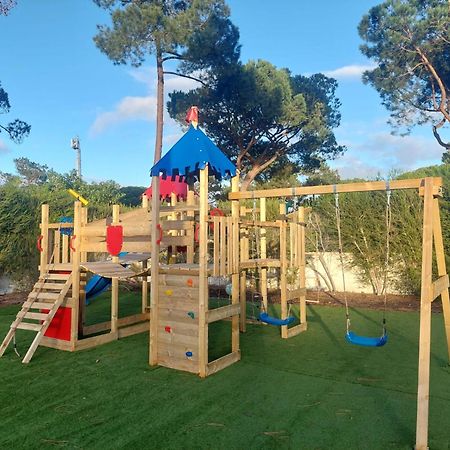 8-Bed Villa In Vilamoura-Sleeps-Playground-Pool Exterior foto